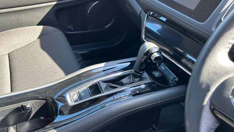 Honda HR-V 1.5 i-VTEC SE Navi CVT 5dr Petrol Hatchback